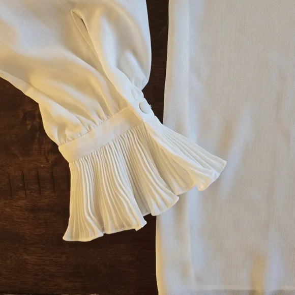 & Other Stories White Ruffled Blouse - Picture 7 of 7